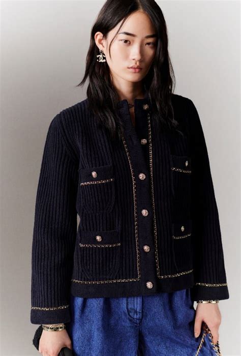 chanel スウェット|Cardigans & Pullovers .